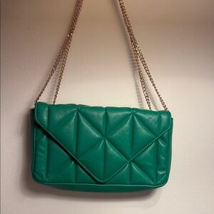 Fun H&M Green Quilted Shoulder Bag